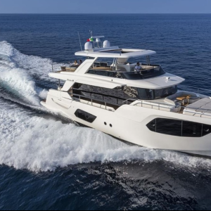 legend-II-motor-yacht-charter-french-riviera31.jpeg