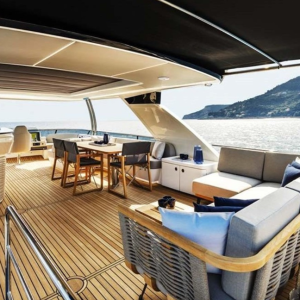 legend-II-motor-yacht-charter-french-riviera33.jpeg