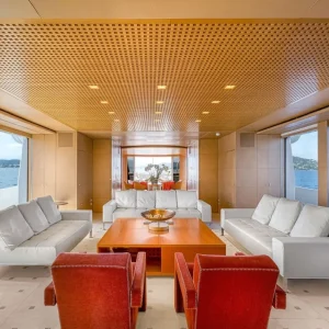 luisa-heesee-motor-yacht-charter-french-riviera5066