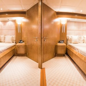 luxury-charter-yacht-benita-blue-master-cabin