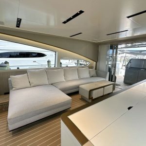 luxury-charter-yacht-m7-french-riviera4
