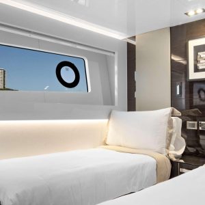 luxury-motor-yacht-pearl-80-omnia-charter-frenc-rivier66