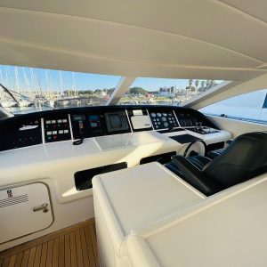 mangusta-72-yacht-helios-yacht-charter-french-riviera 14