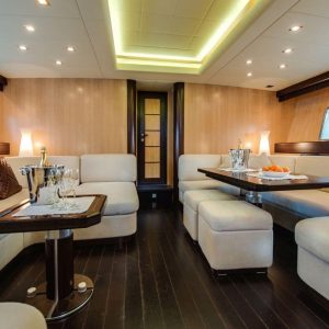 mangusta-80-yacht-mr-m-charter-french-riviera12