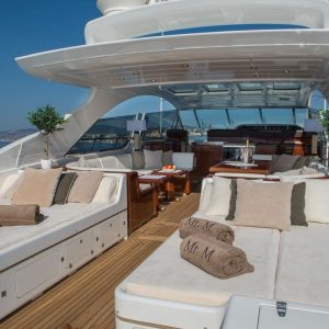 mangusta-80-yacht-mr-m-charter-french-riviera7