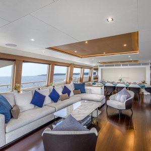 millesim-couacj-motor-yacht-charter-french-riviera22