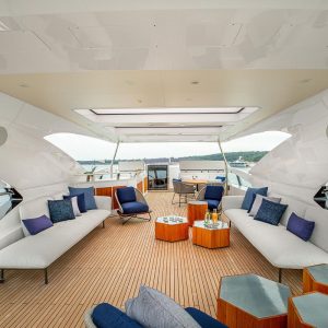 millesim-couacj-motor-yacht-charter-french-riviera30