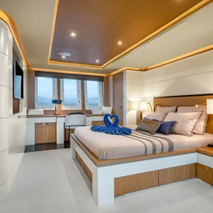 millesim-couacj-motor-yacht-charter-french-riviera8