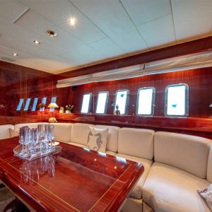 motor-yacht-charter-mangusta-72-thats-amore-mallorca11