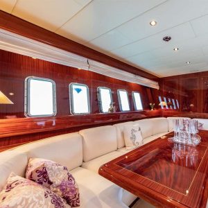 motor-yacht-charter-mangusta-72-thats-amore-mallorca12