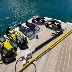 omnia-pearl-80-motor-yacht-charter-french-riviera4