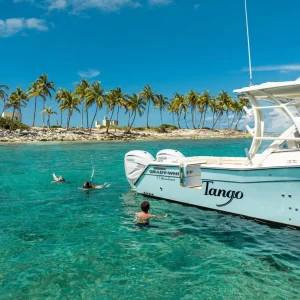romeo-foxtrot-motor-yacht-charter-bahamas-caribbean10