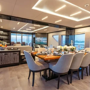 romeo-foxtrot-motor-yacht-charter-bahamas-caribbean18