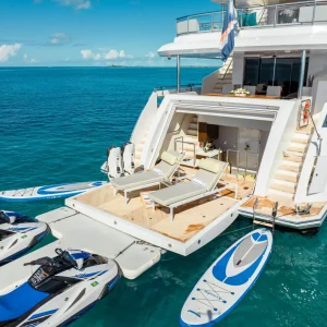 romeo-foxtrot-motor-yacht-charter-bahamas-caribbean8