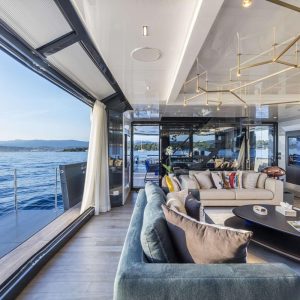 sea-coral-ii-arcadia-105-yacht-charter-french-riviera13