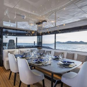 sea-coral-ii-arcadia-105-yacht-charter-french-riviera17