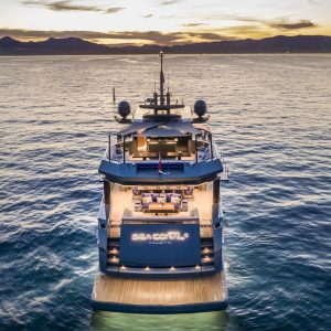 sea-coral-ii-arcadia-105-yacht-charter-french-riviera28