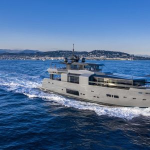 sea-coral-ii-arcadia-105-yacht-charter-french-riviera38
