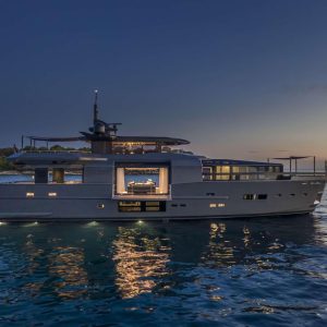 sea-coral-ii-arcadia-105-yacht-charter-french-riviera39