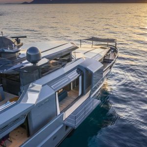 sea-coral-ii-arcadia-105-yacht-charter-french-riviera42