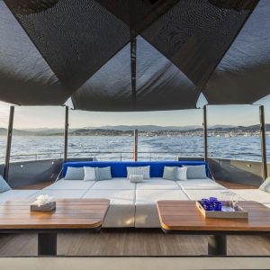 sea-coral-ii-arcadia-105-yacht-charter-french-riviera5