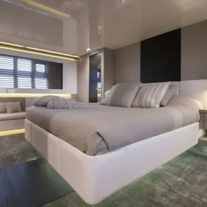 summer-breeze-pearl-75-yacht-charter-french-riviera25.jpep